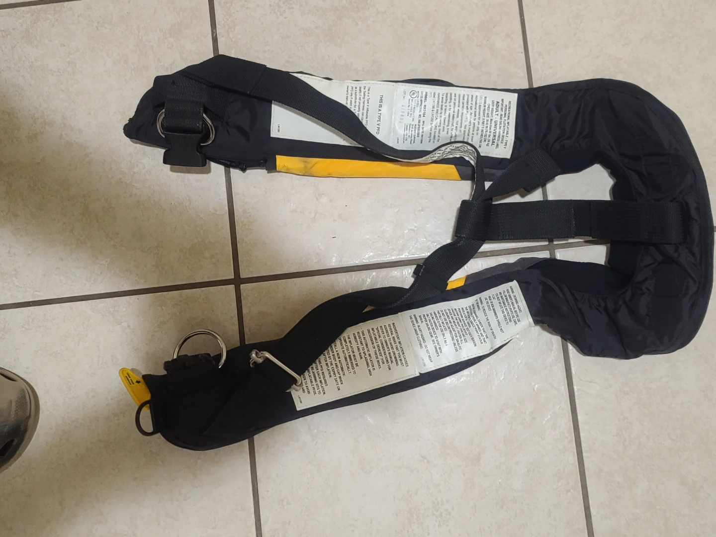 INFLATABLE PDF LIFE JACKET Adult with harness - photo 3