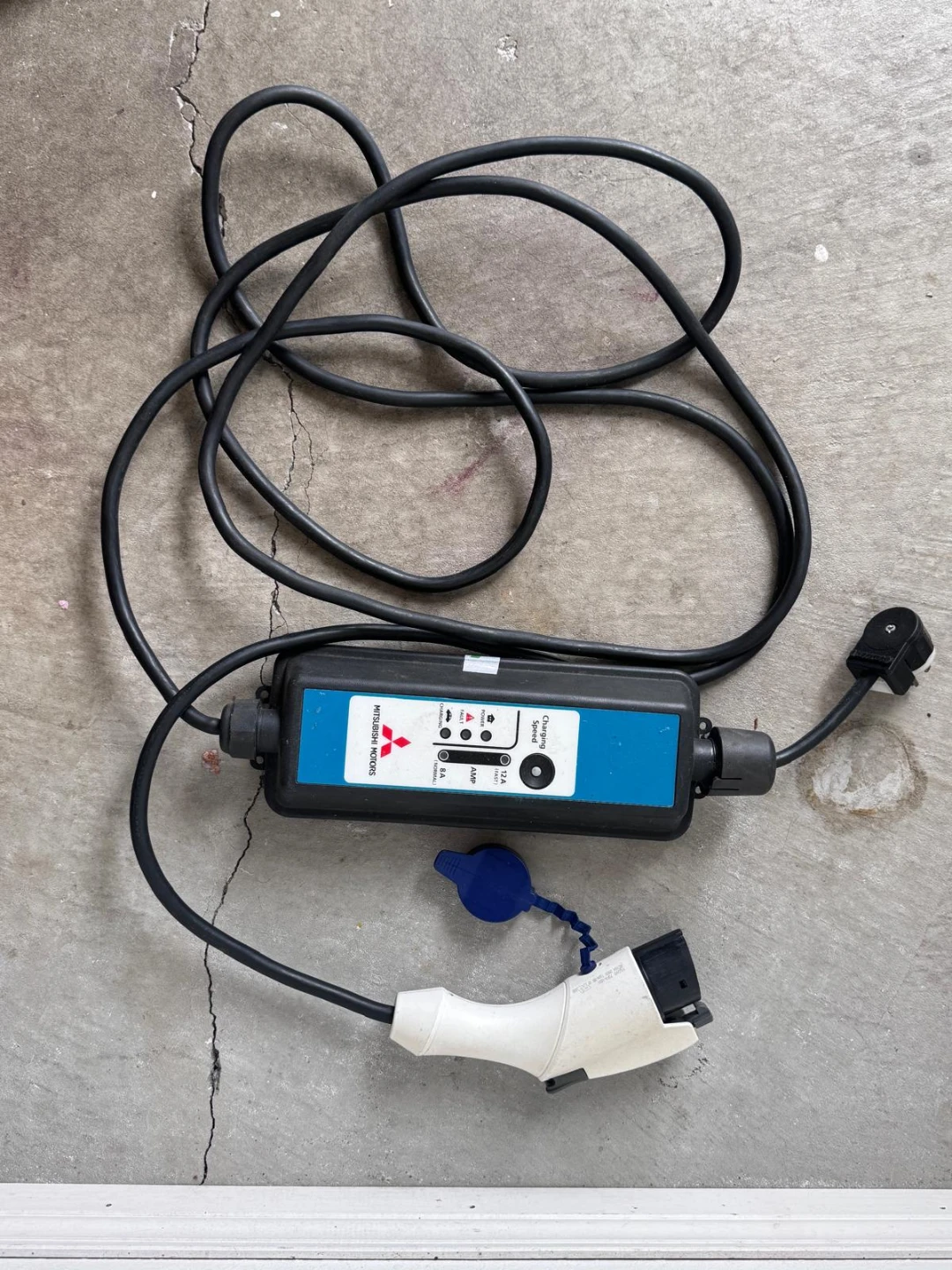 Mitsubishi Motors EV Charger Cable