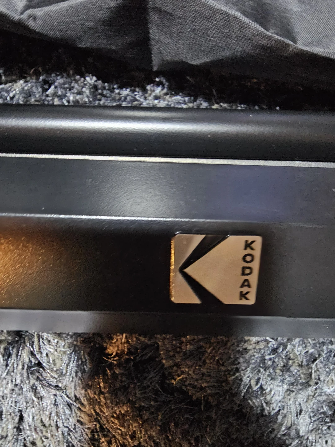 Kodak Portable Projector Screen with Tripod - photo 2