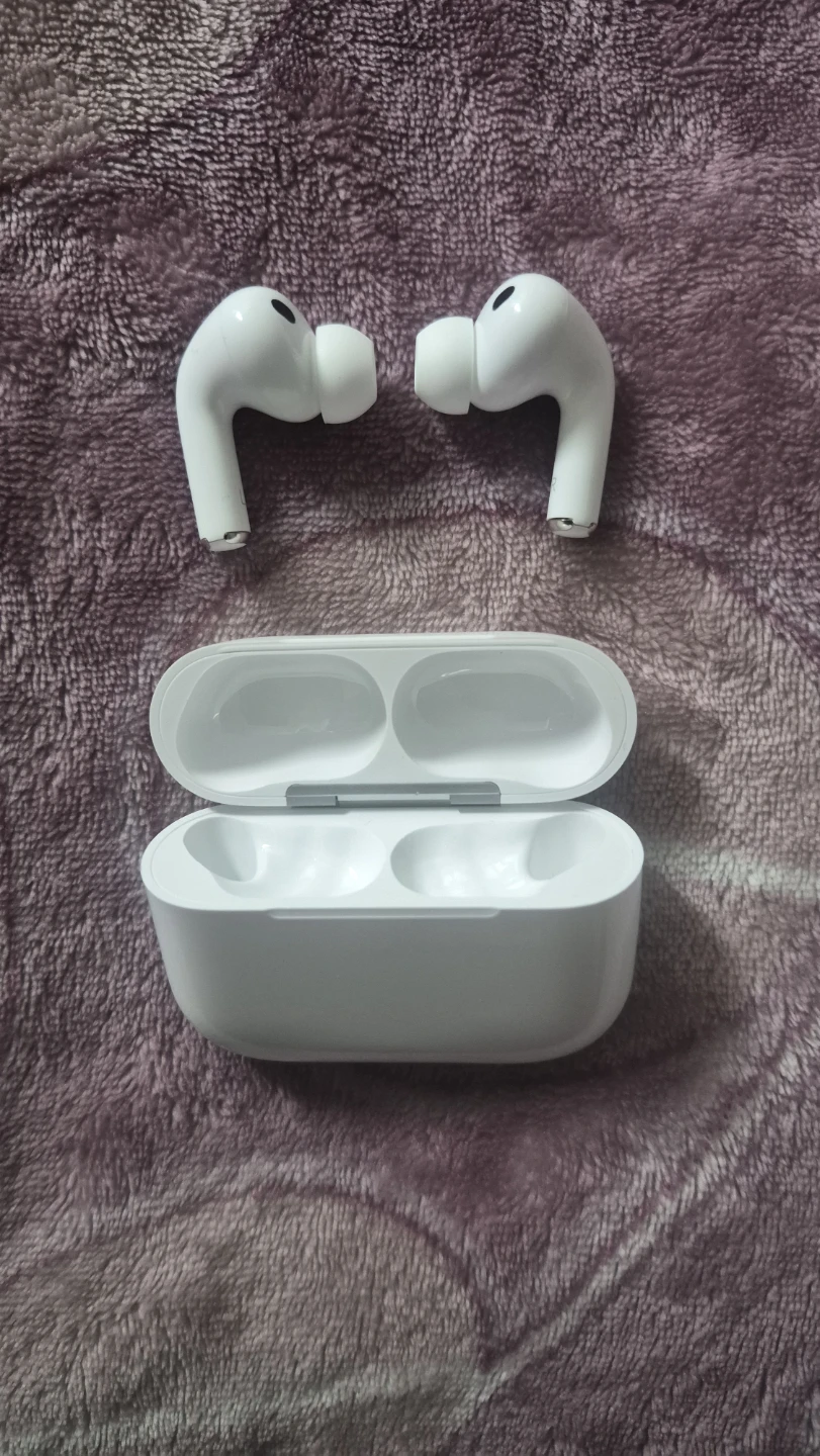 Airpods Pro 3 (K.F) + case included - photo 5