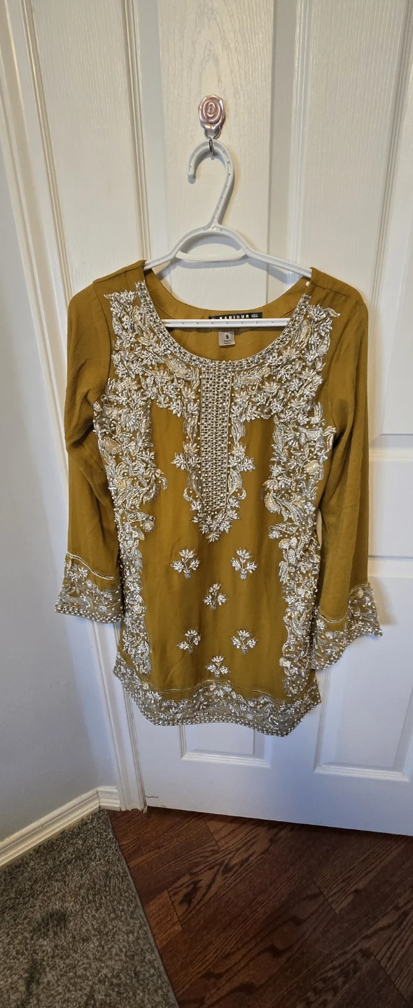 Pakistani mehendi outfit