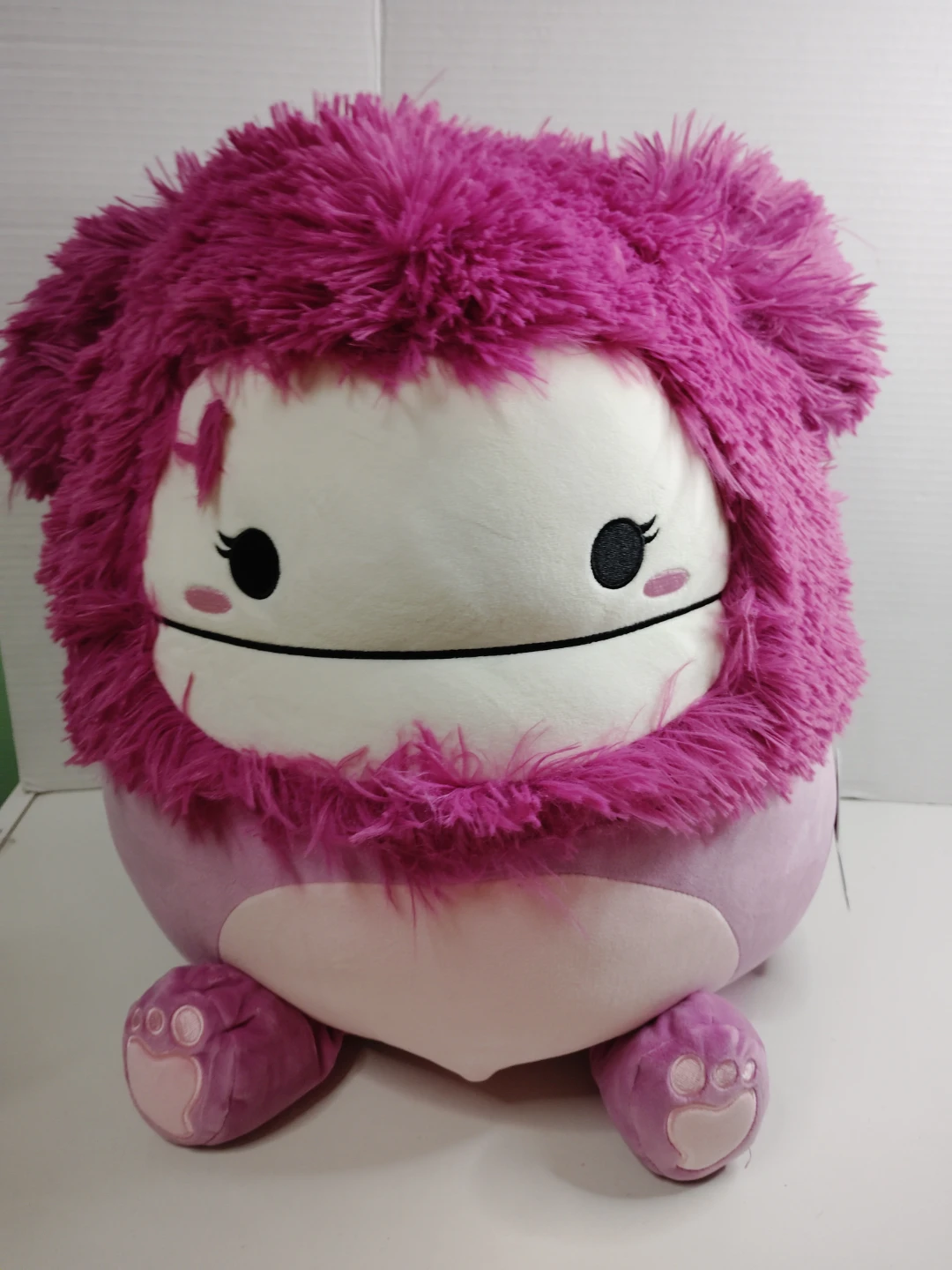 Squishmallows Nanette Pink Bigfoot Plush - photo 2