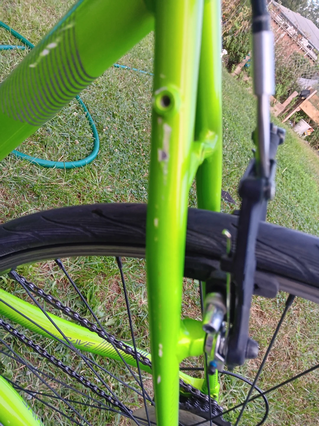 2019 Cannondale Quick 4 Acid Green hybrid bike. - photo 4