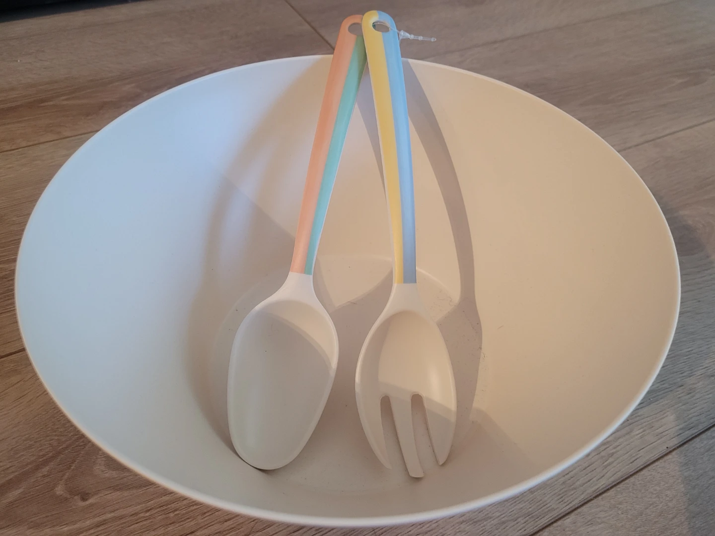 Striped Salad Bowl with Serving Utensils - photo 2