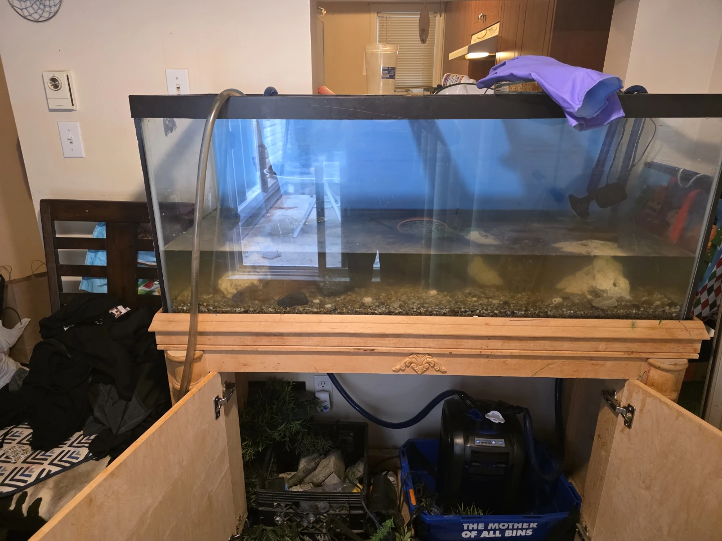 75 gallon tank  Aquarium with Wood Stand and Filter - photo 4