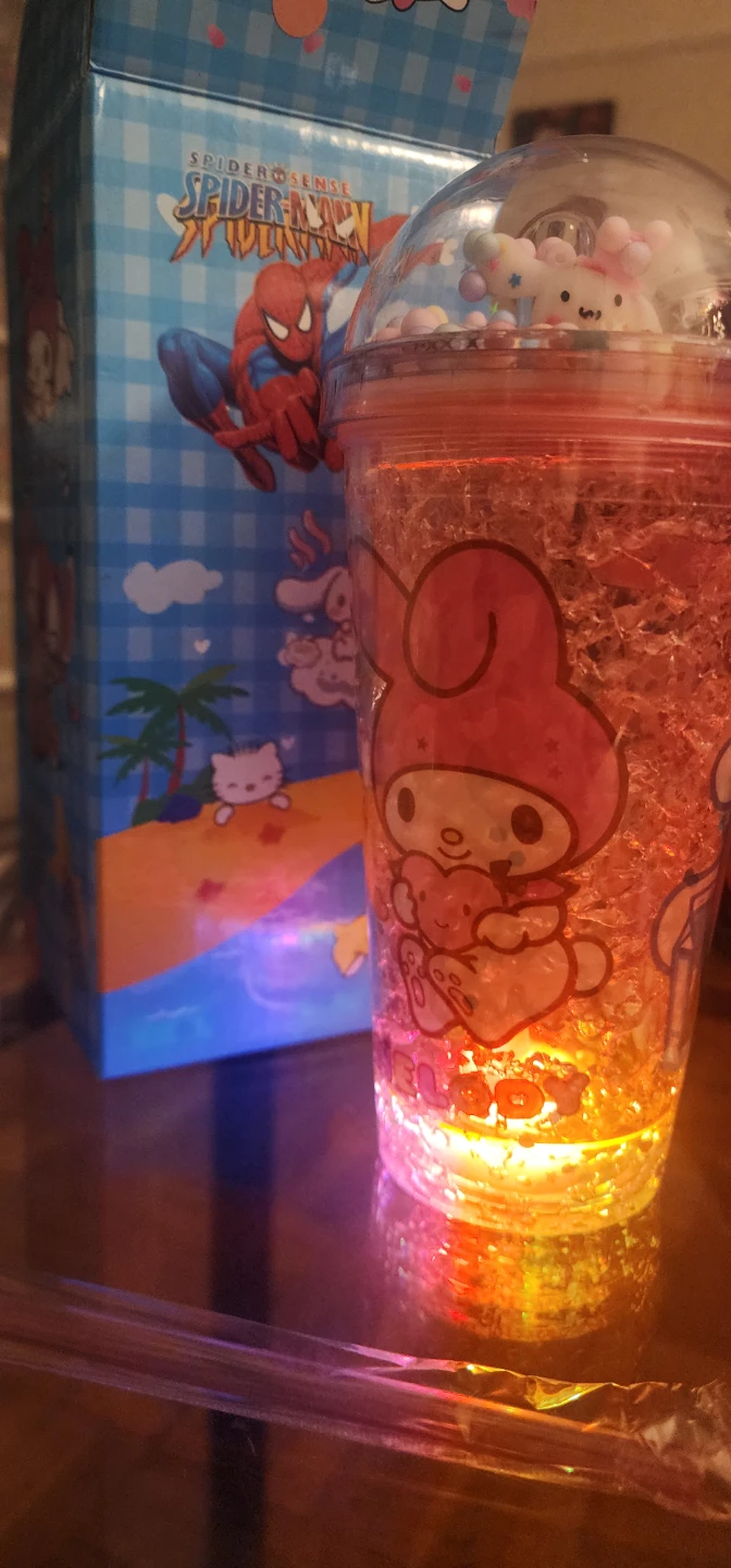 Sanrio My Melody Cinnamoroll LED Tumbler - photo 5