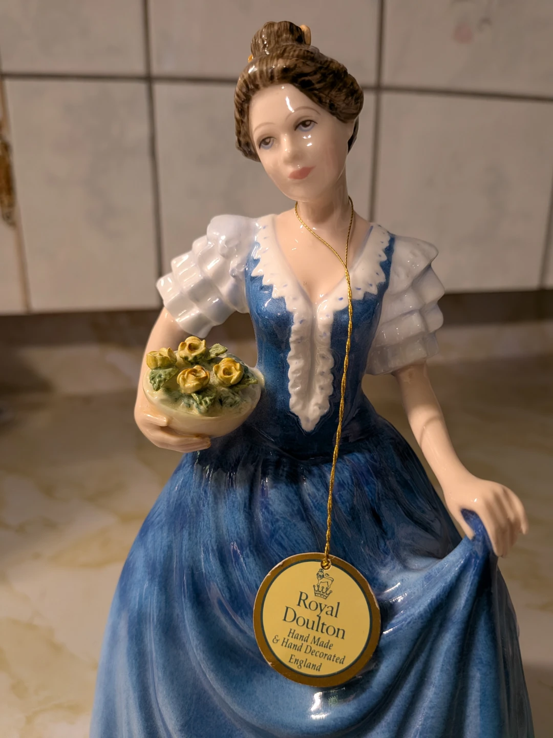 Royal Doulton "Helen" HN 3601 Figurine - photo 2