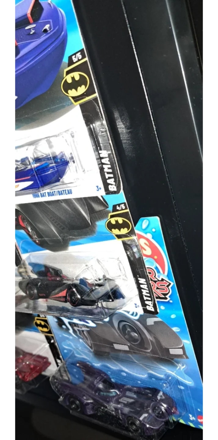 Hot Wheels Batman, Batmobile/boat  Collection, Lot of 6 - photo 2