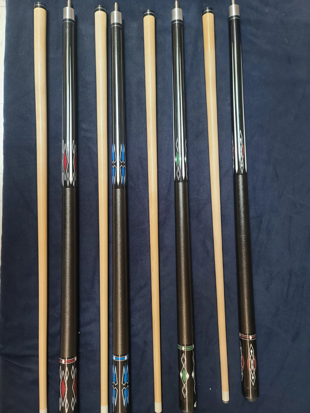 Quality Maple pool cues &soft case