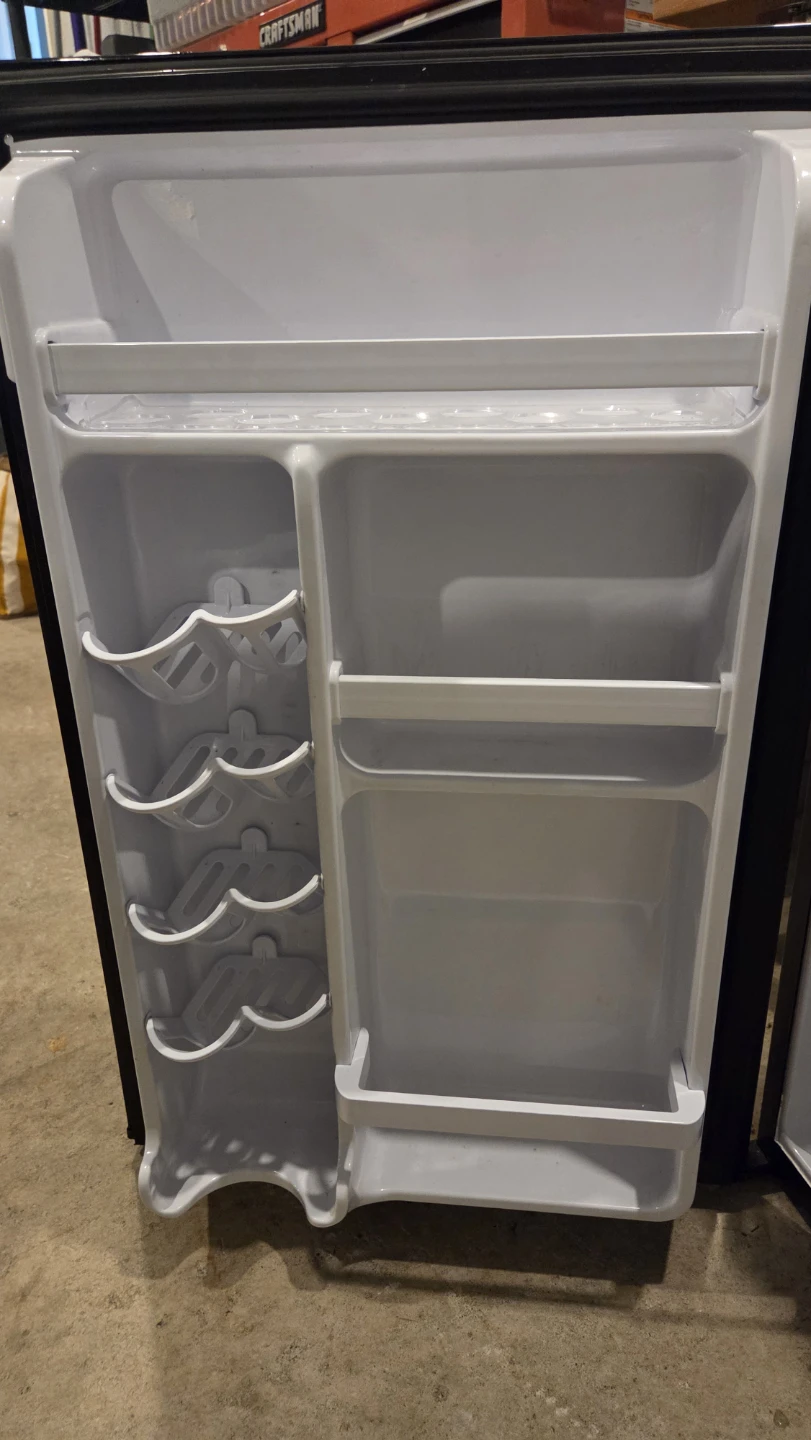 Danby Designer Mini Fridge - photo 2