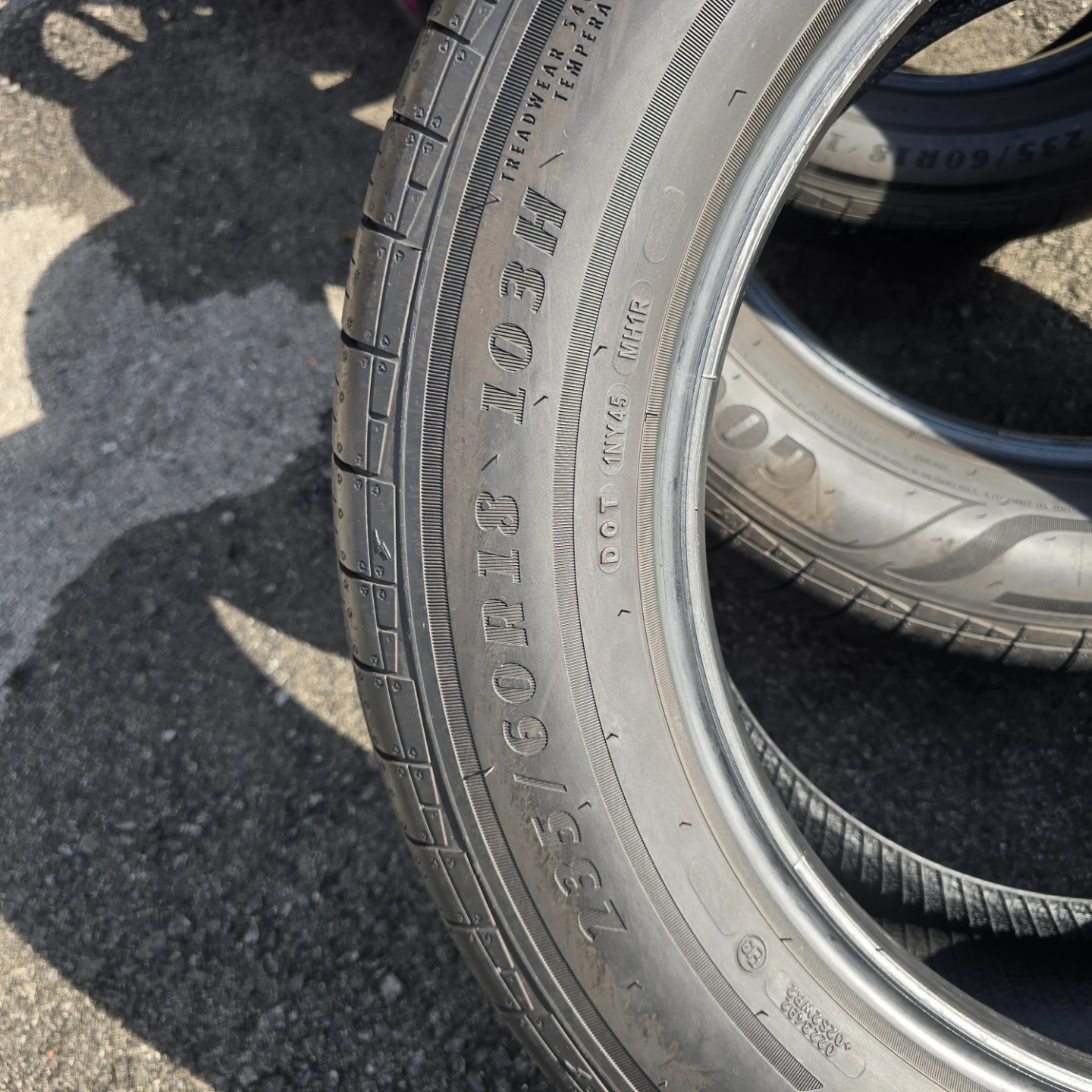 4 Goodyear Assurance Finesse Tires 235/60R18 - photo 3