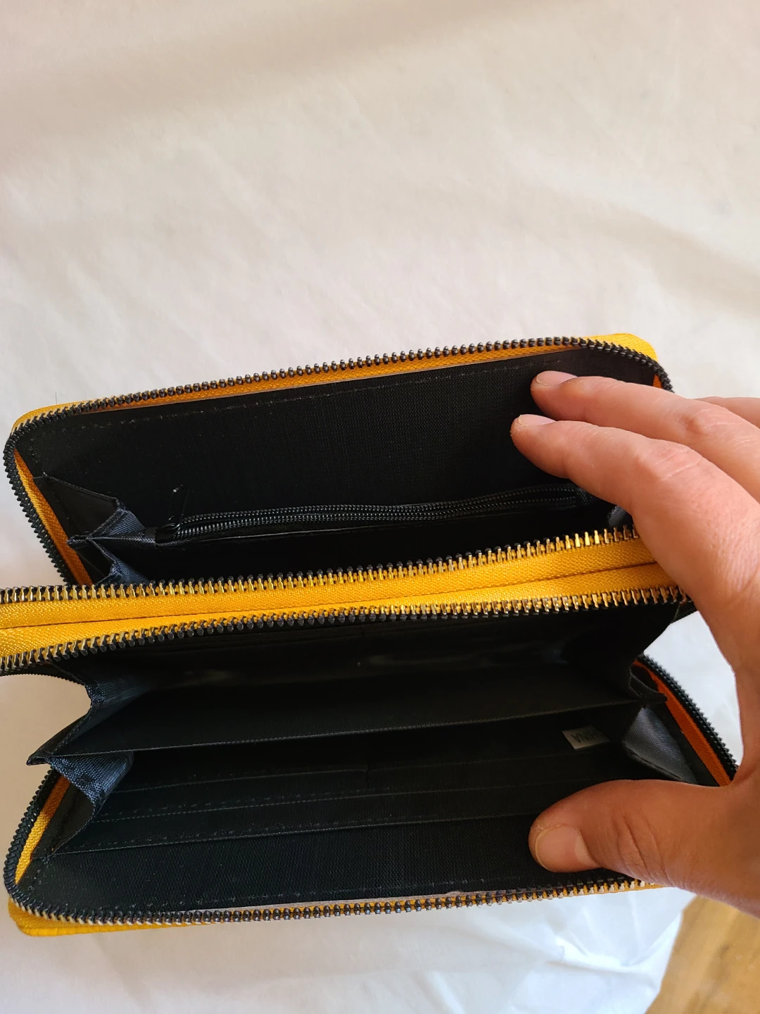 Clutch, like new - photo 2