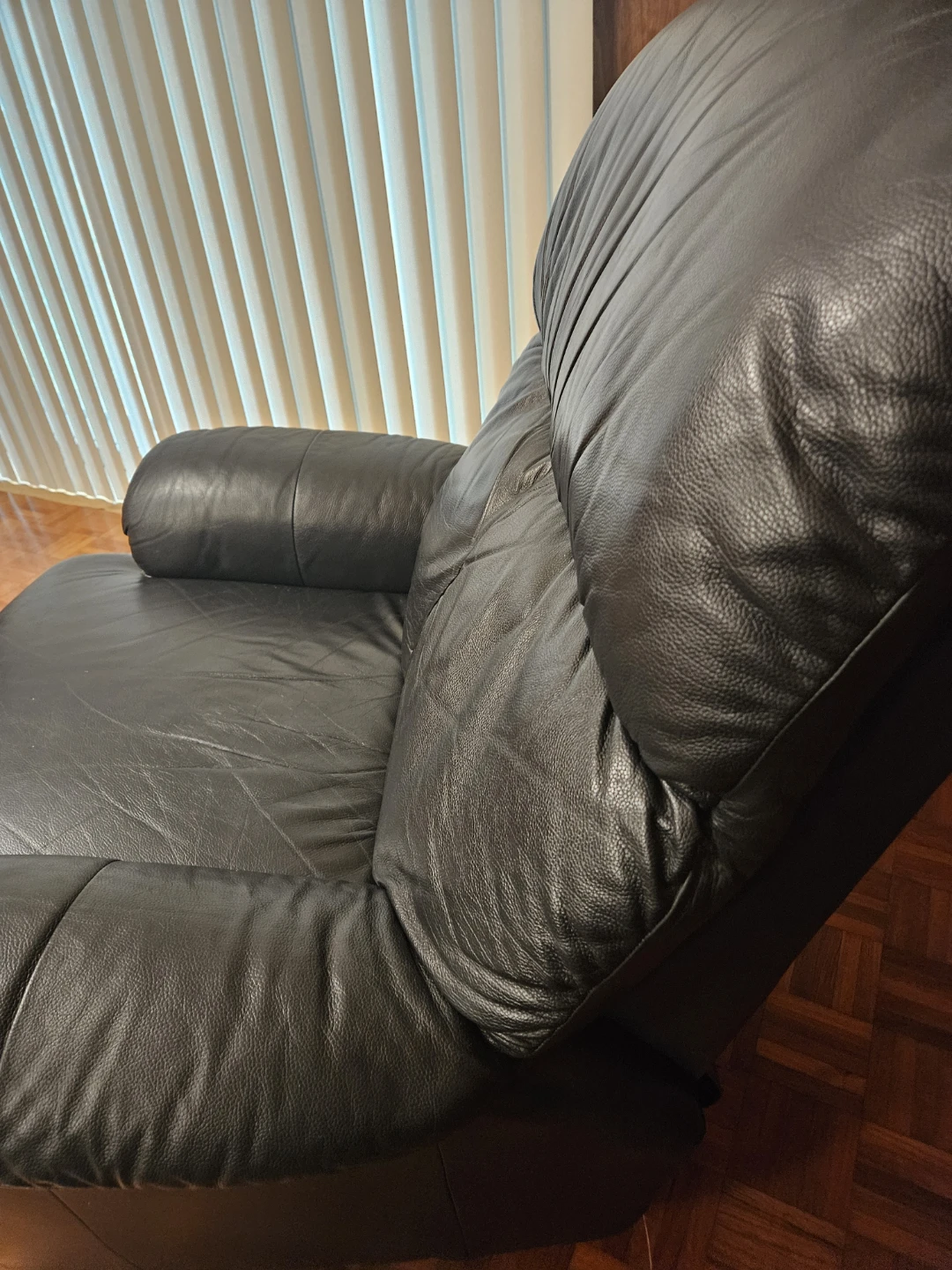 Black Leather Recliner - photo 4