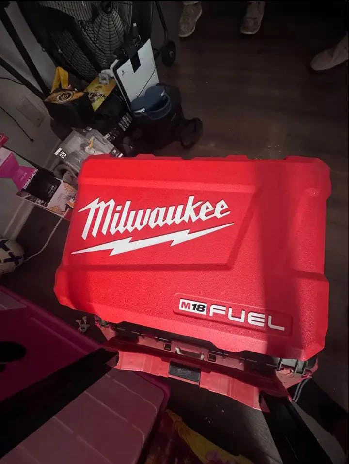 Milwaukee M18 FUEL Power Tool Set - photo 3