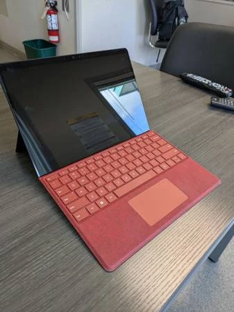 Surface Pro X - 2021 - With Type Cover and Slim Pen - photo 2