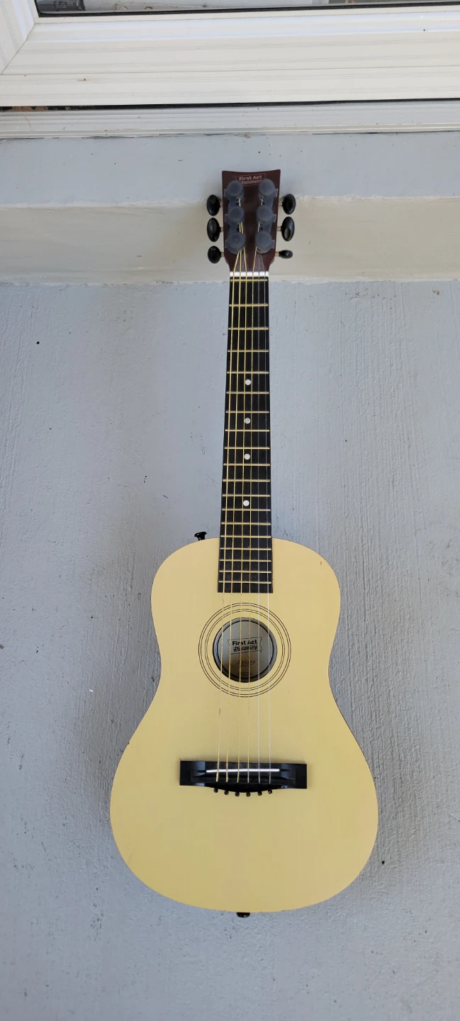 First Act Discovery Acoustic Guitar FG106 brand new