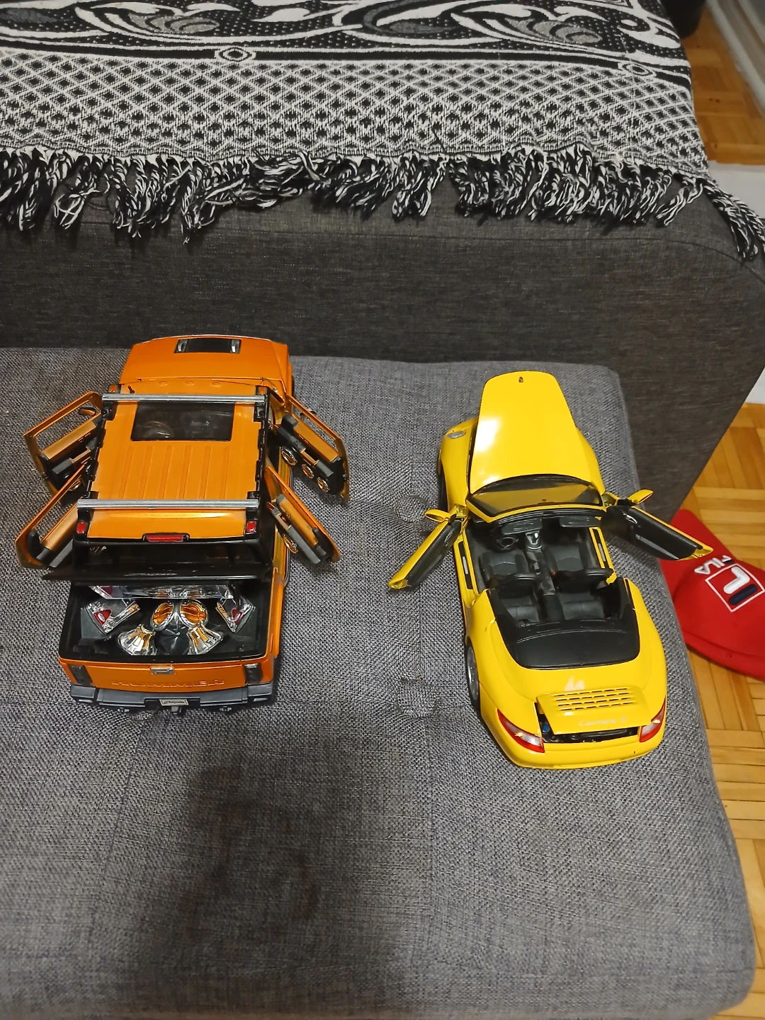 Maisto Diecast Hummer and Porsche Model Cars - photo 3