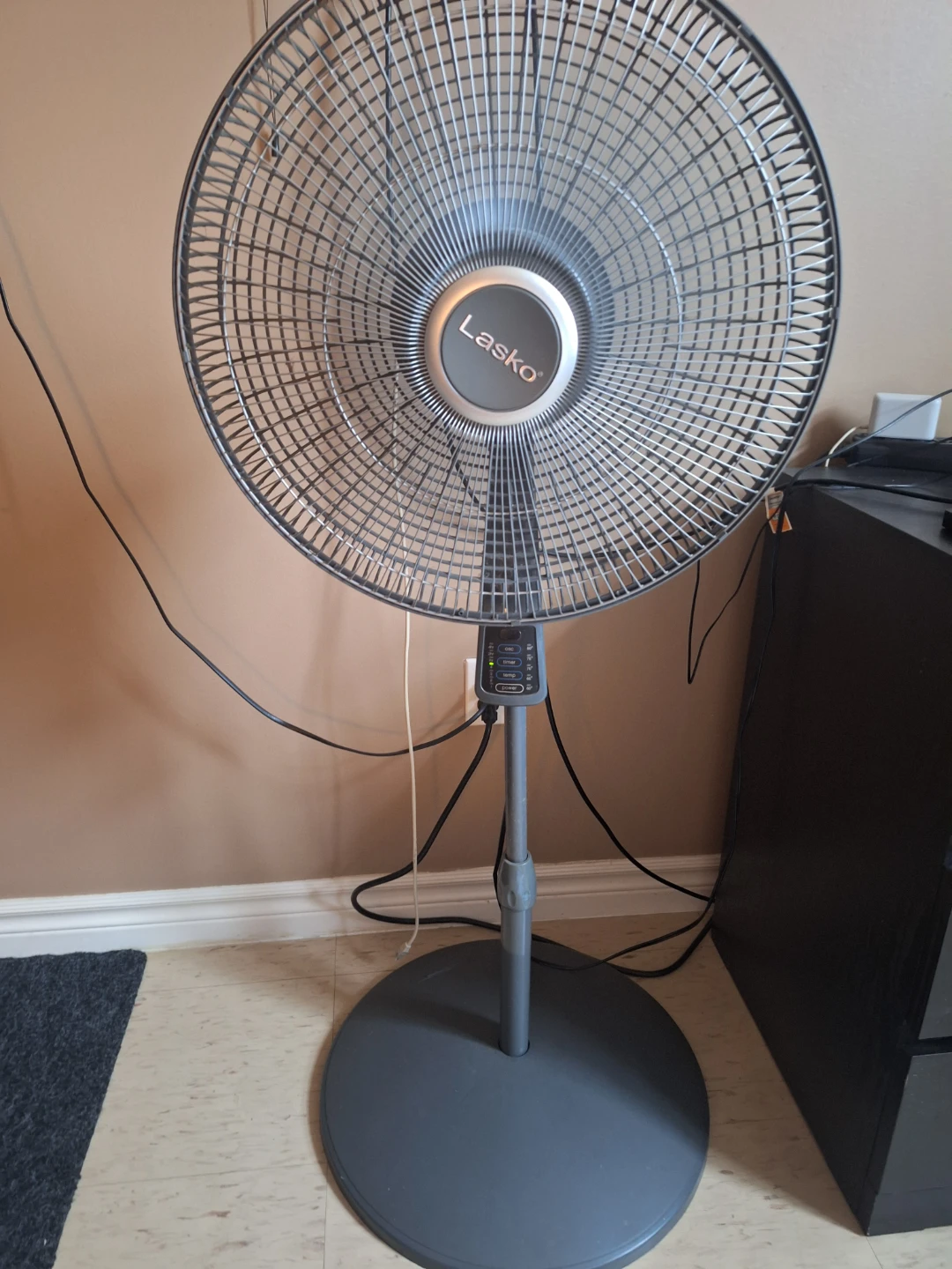 Lasko Electric Fan - photo 2