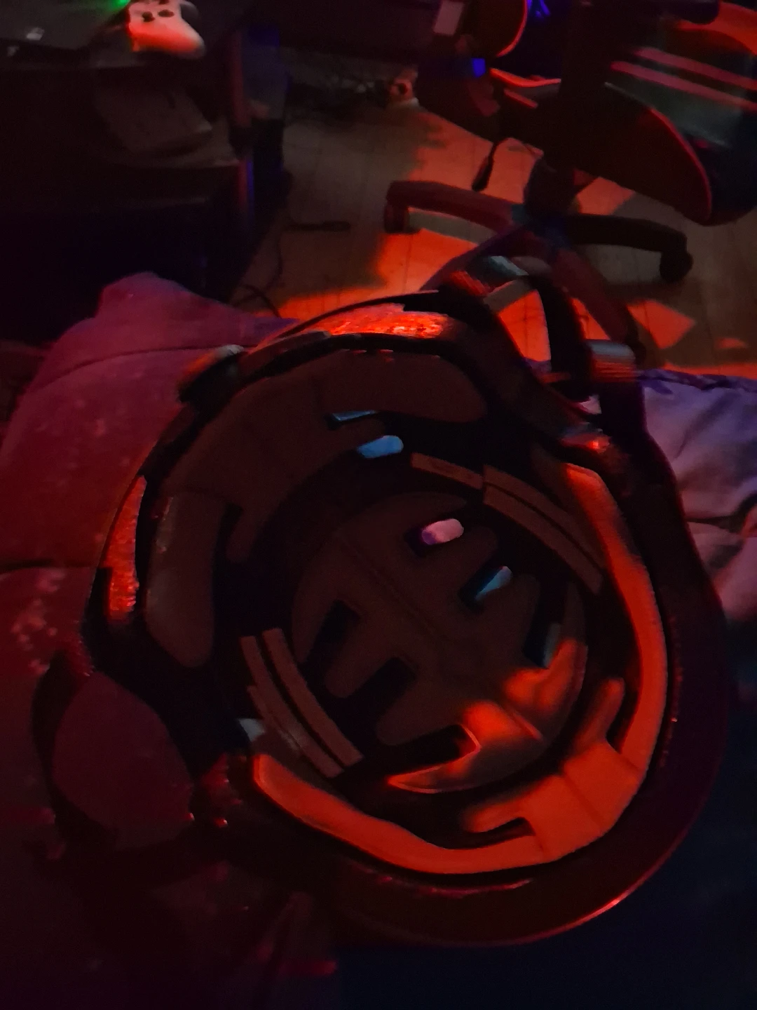 Adult bike helmet - photo 2