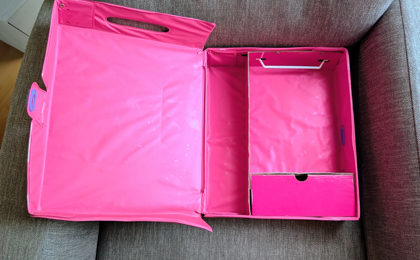 Vintage Barbie Vinyl Carrying Case - photo 2