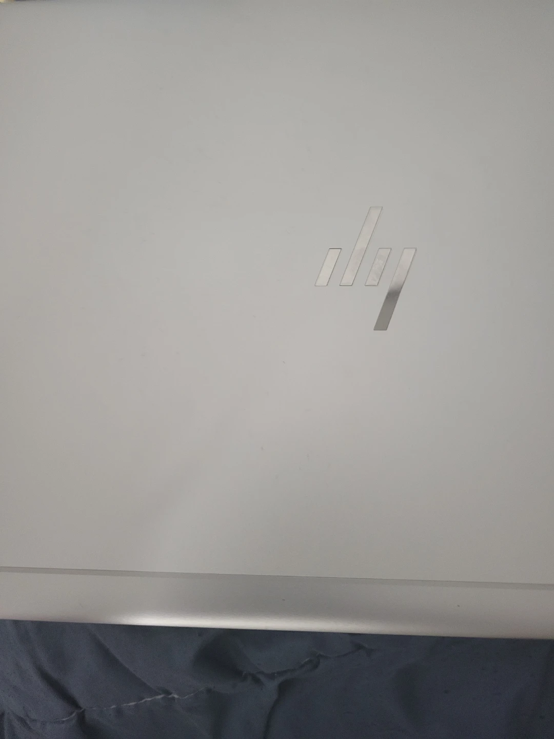 HP Elite book 840 G5 - photo 2