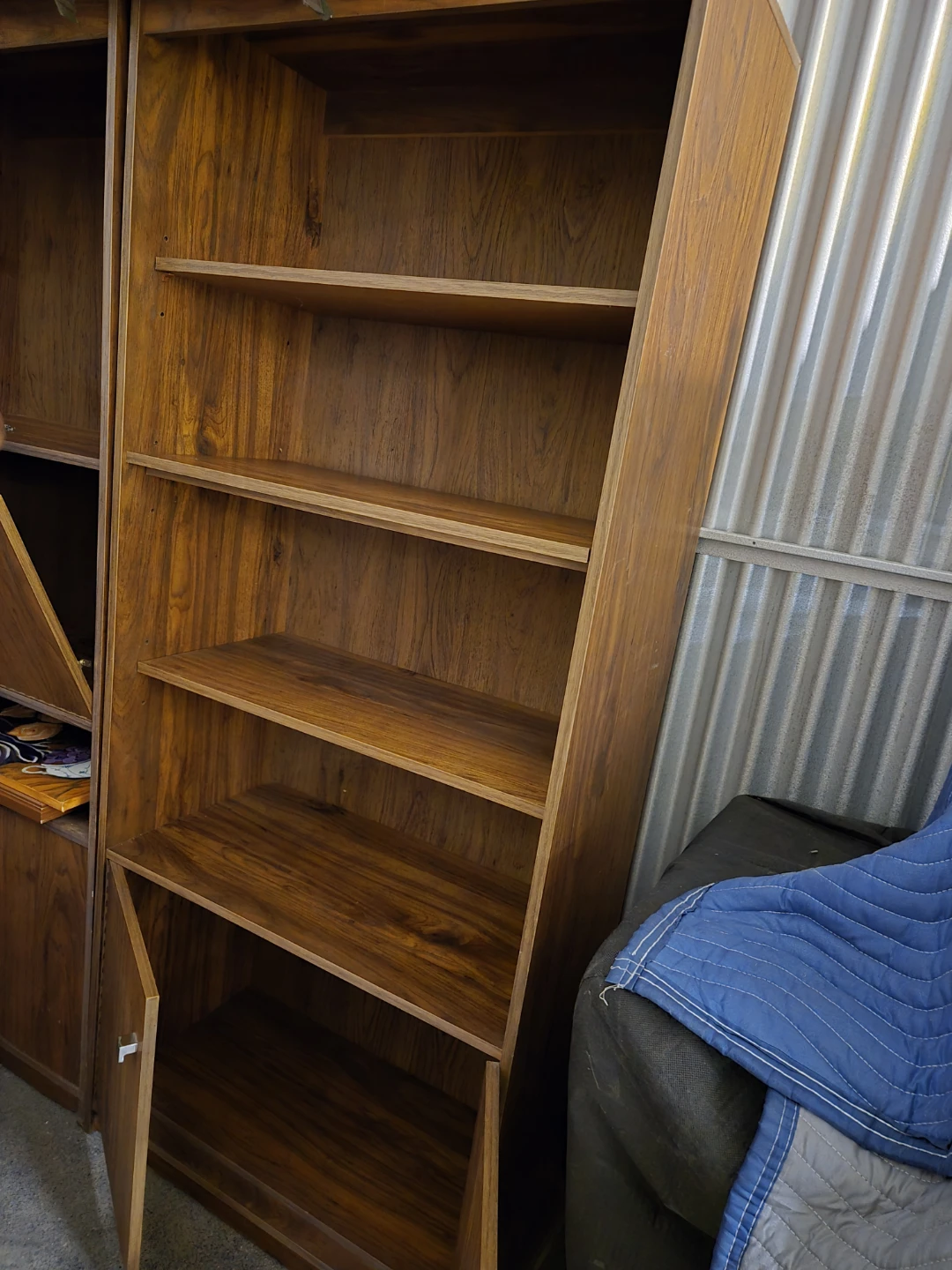 Book shelf - photo 2