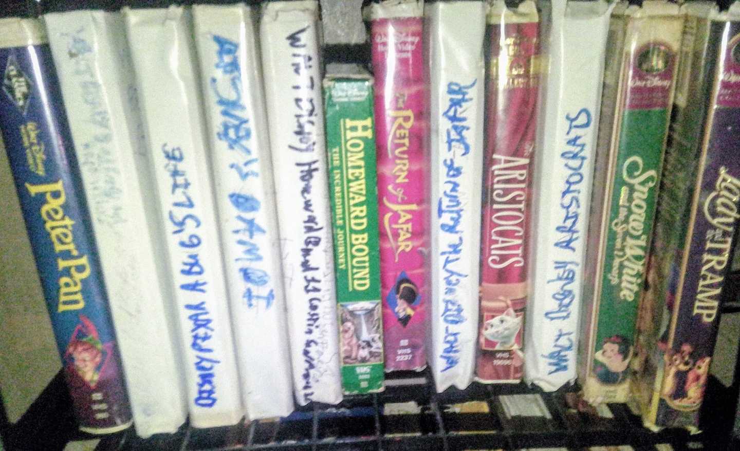 Large Lot of Vintage VHS/Disney Movies - photo 2