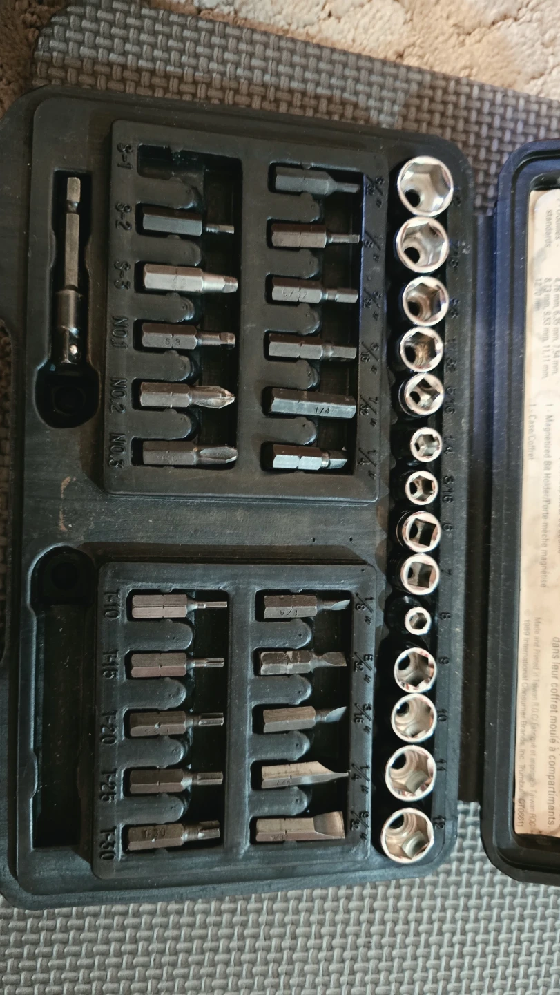 Houseworks 39-Piece Universal Screwdriver Bit Kit