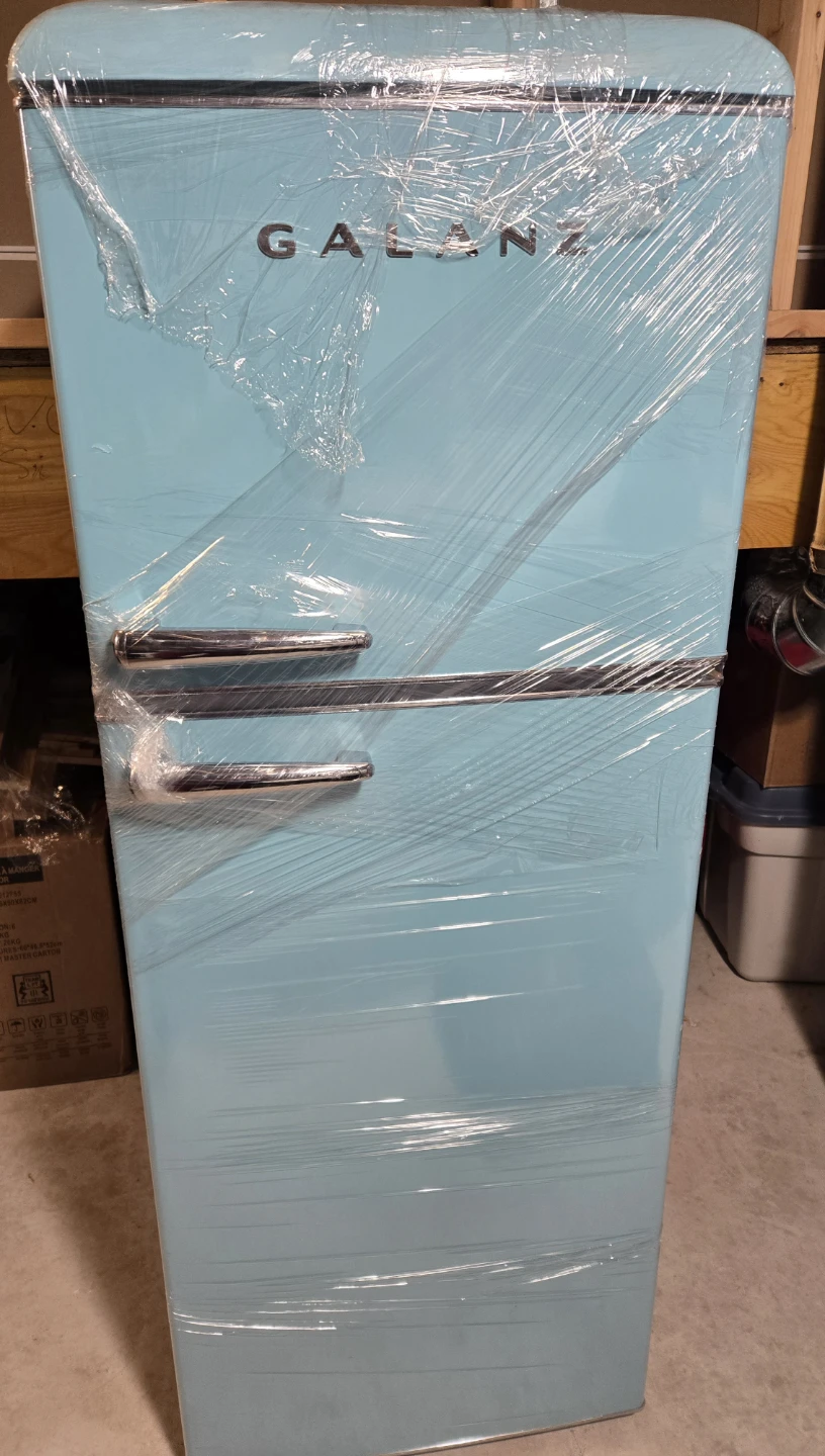Galanz Retro 2-Door Apartment Fridge - Blue