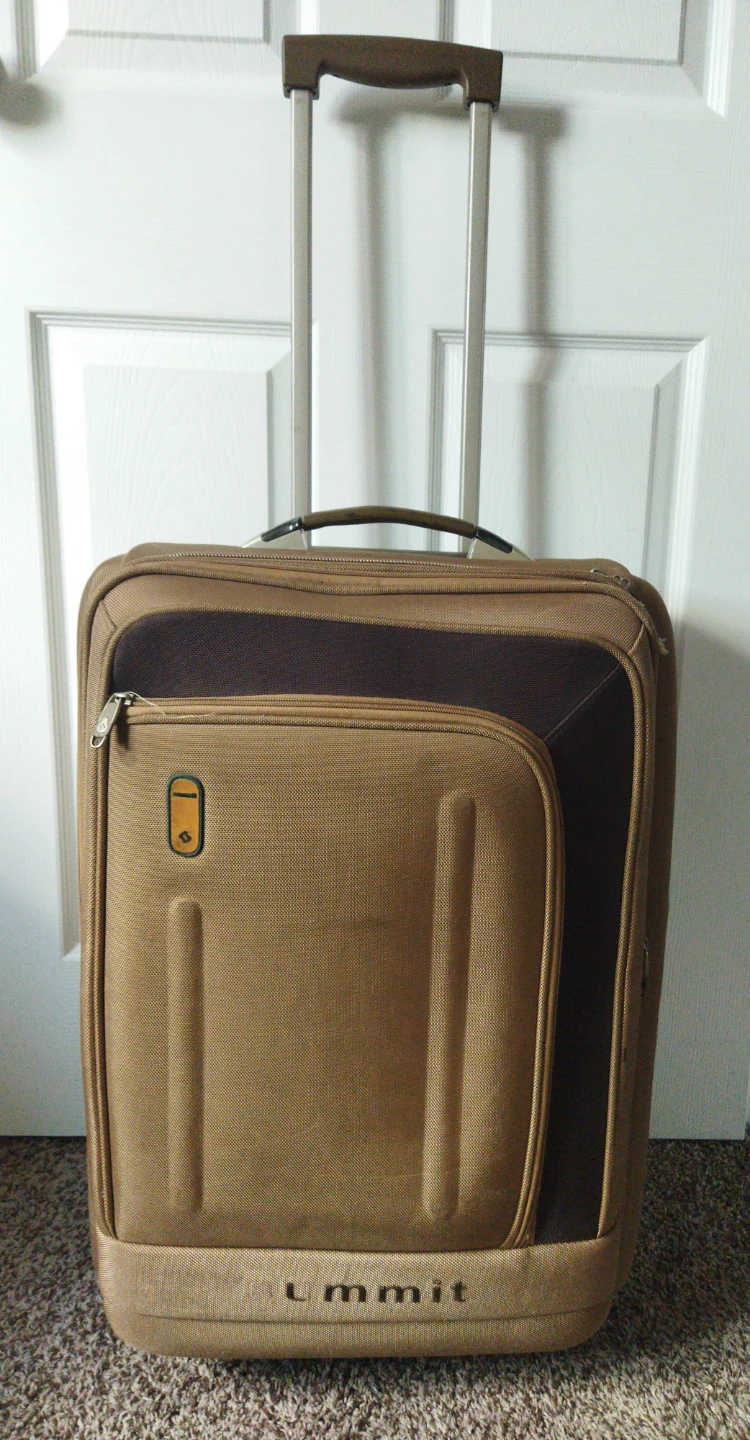 Summit rolling suitcase