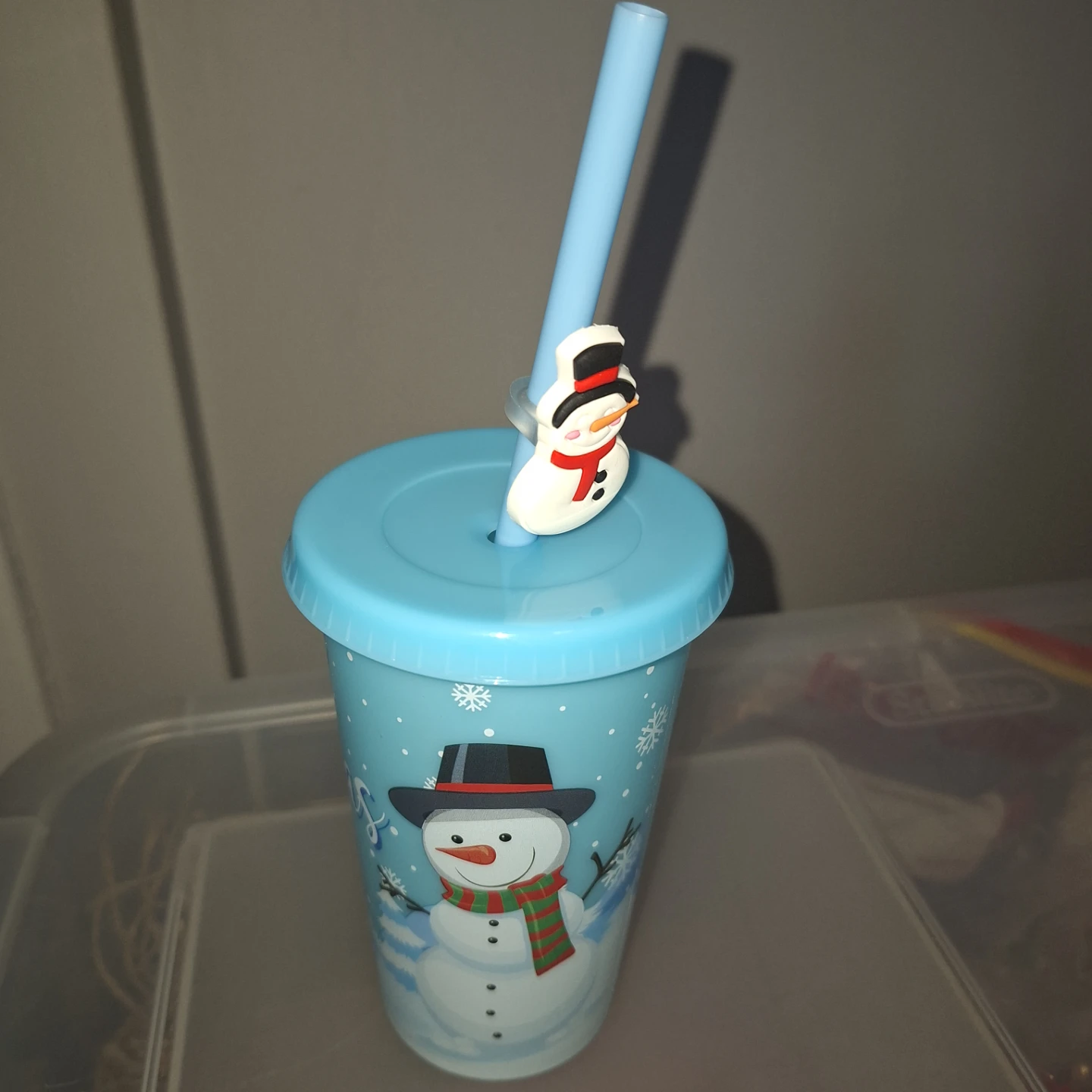 Set of 10 Christmas Themed Tumblers with Straws - photo 2