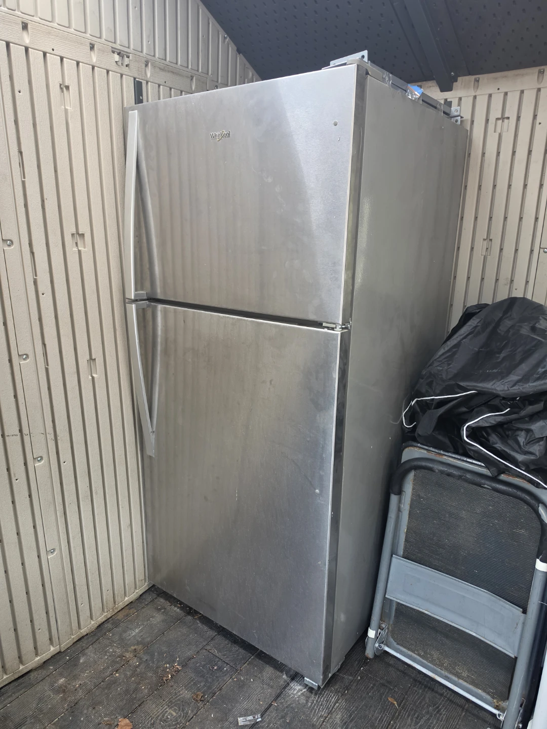 Whirlpool Stainless Steel Top-Freezer Refrigerator