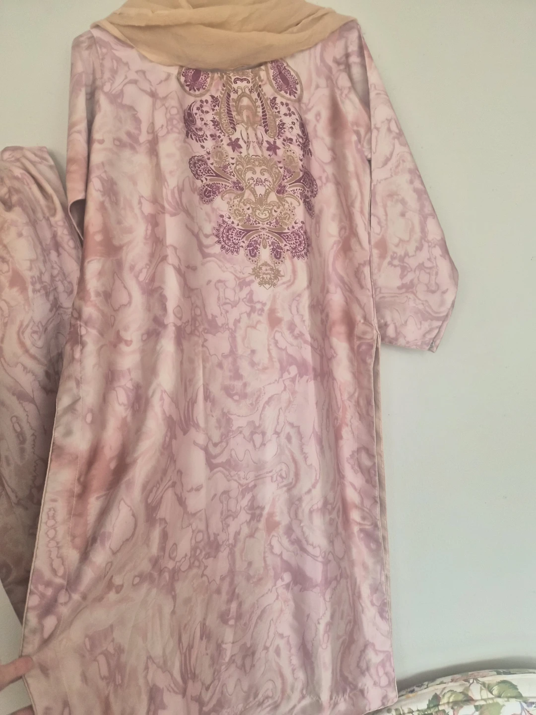 Pink Embroidered Shalwar Kameez Set- medium - photo 2