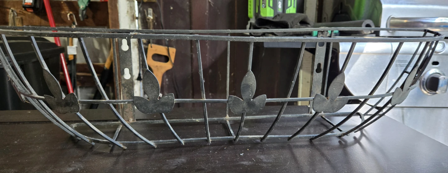 Wire Hanging Planter Basket - photo 2