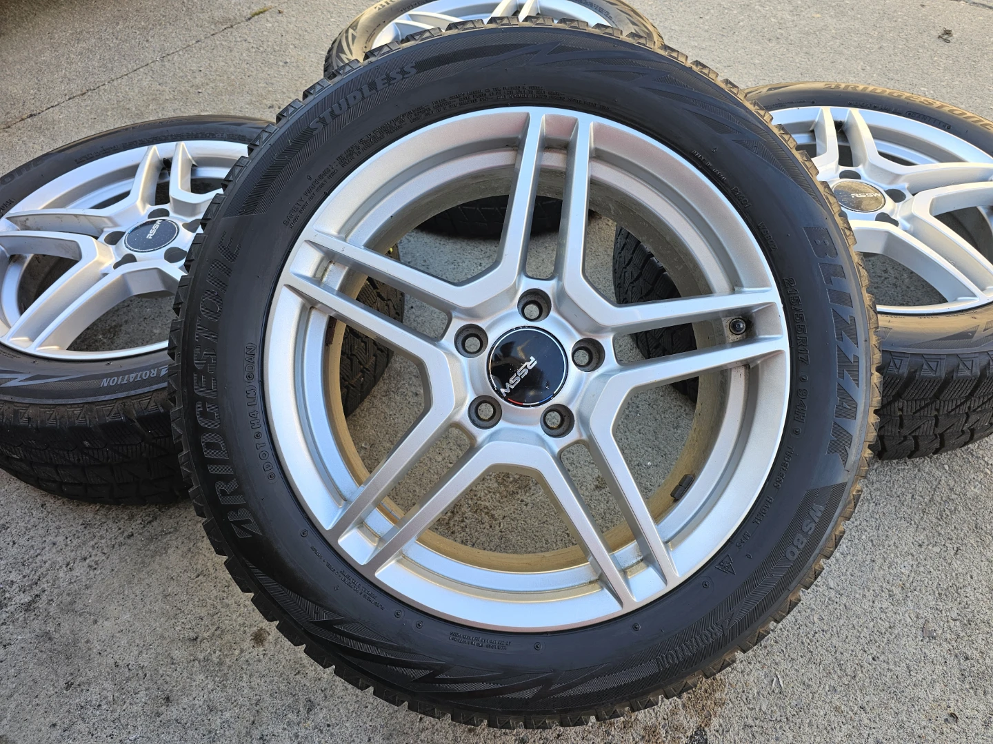 215/55 R17 WINTER TIRES ON RIMS  5×114.3 - photo 5