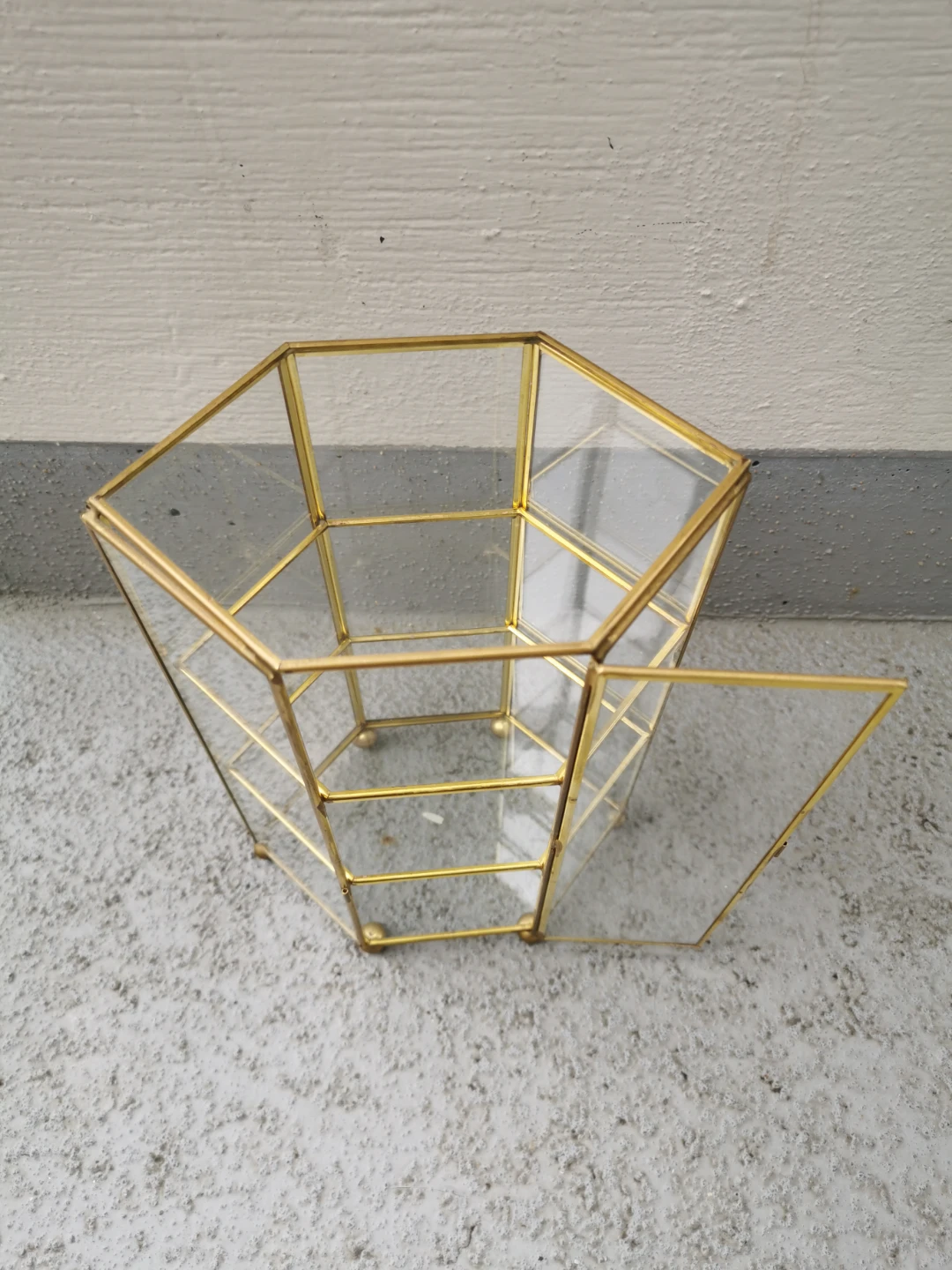 Vintage Brass & Glass 3-Tier Tabletop Curio Display Cabinet - photo 4