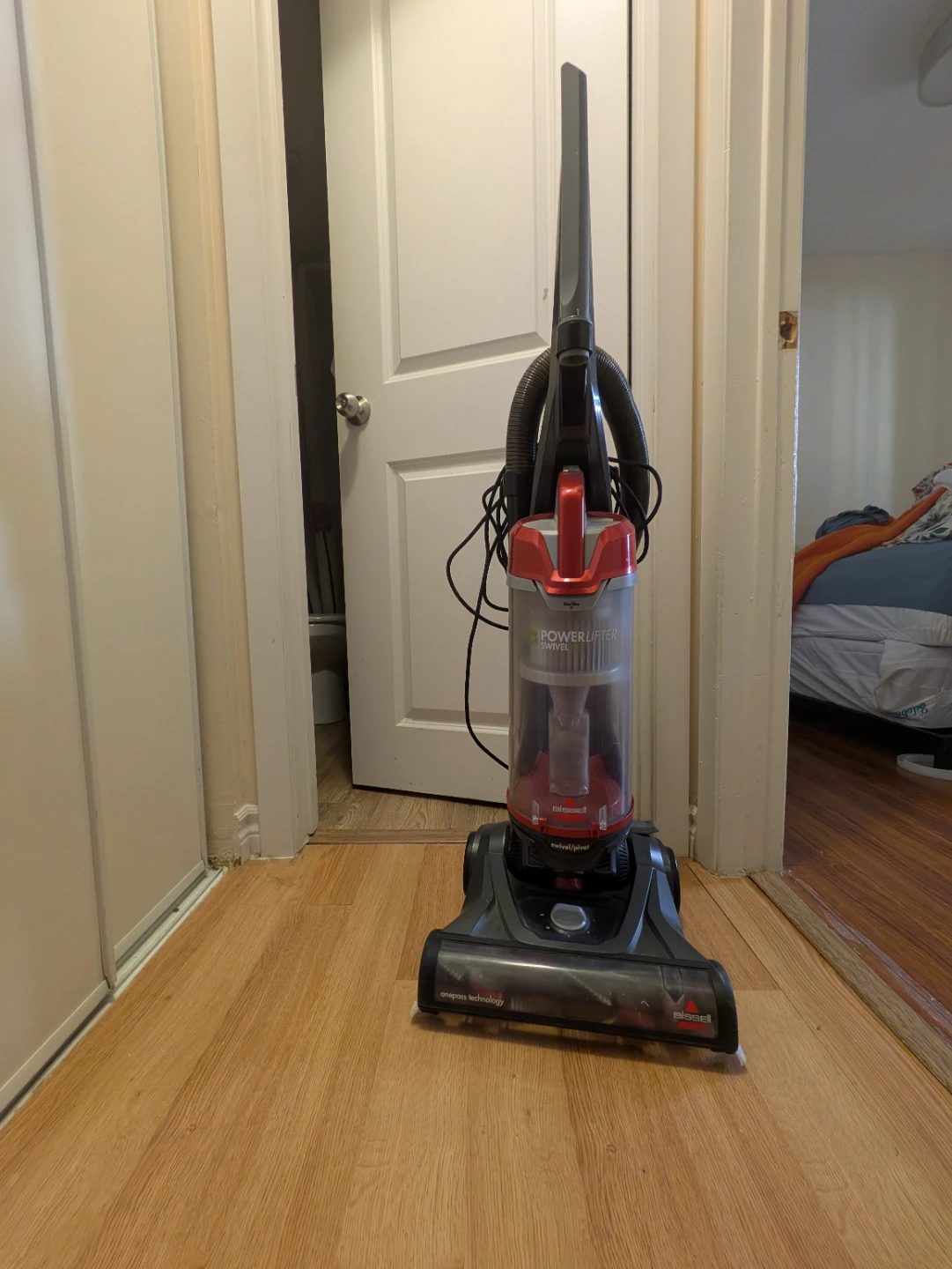 BISSEL SWIVEL PET  Vaccuum - photo 3