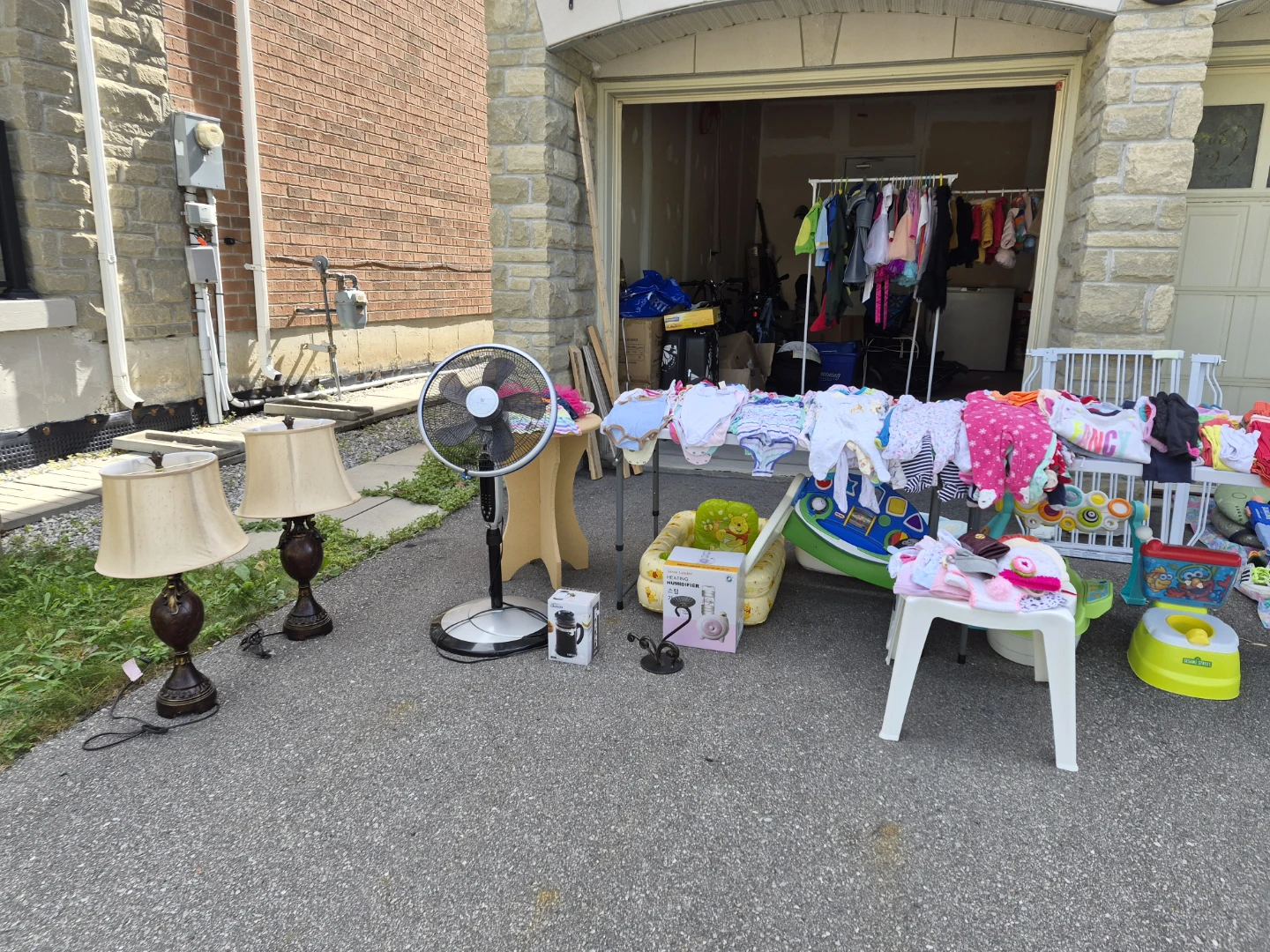 garage sale! - photo 3