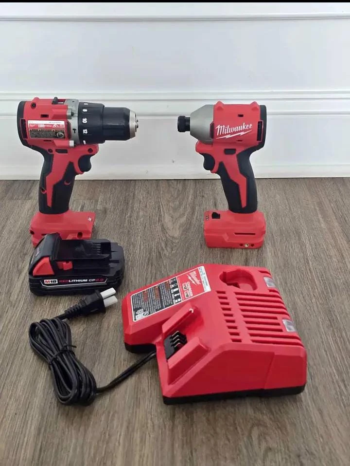 Milwaukee M18 Drill and Impact Driver Combo Set - photo 3