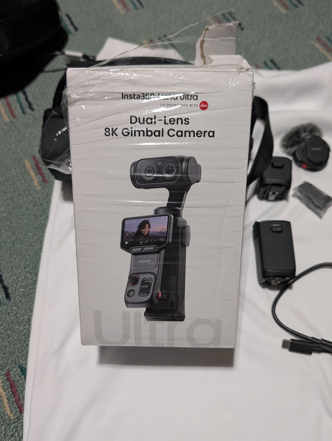Insta360 Luna Ultra Creator Kit