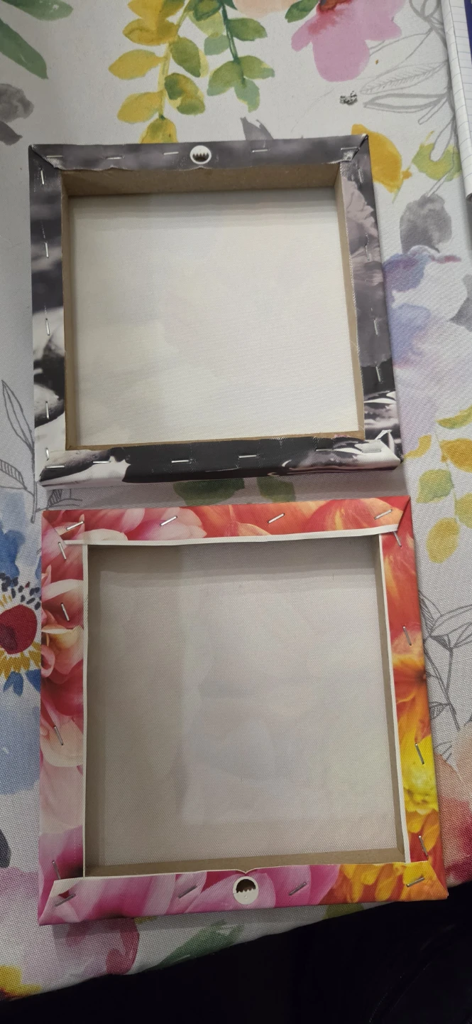 Set of two floral canvas wall art pieces - photo 2