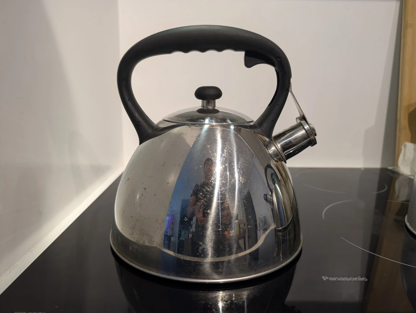 Stainless Steel Stovetop Whistling Kettle - photo 2