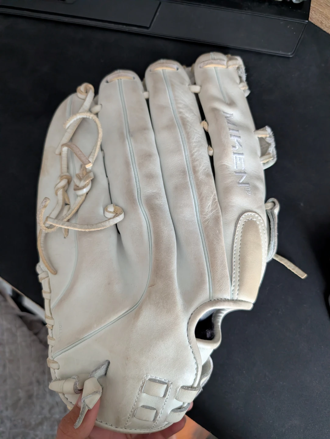 Miken Pro Series 14-inch Softball Glove - photo 3
