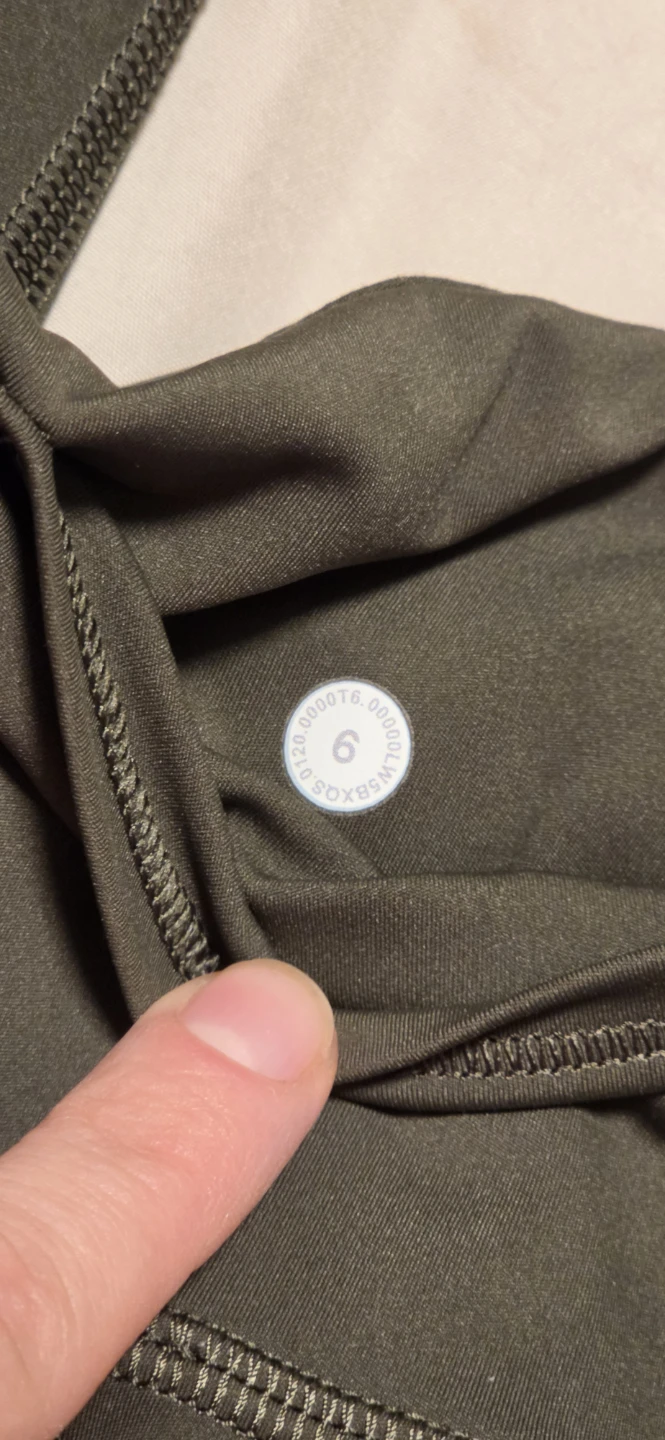 Lululemon Leggings Size 6 - photo 2