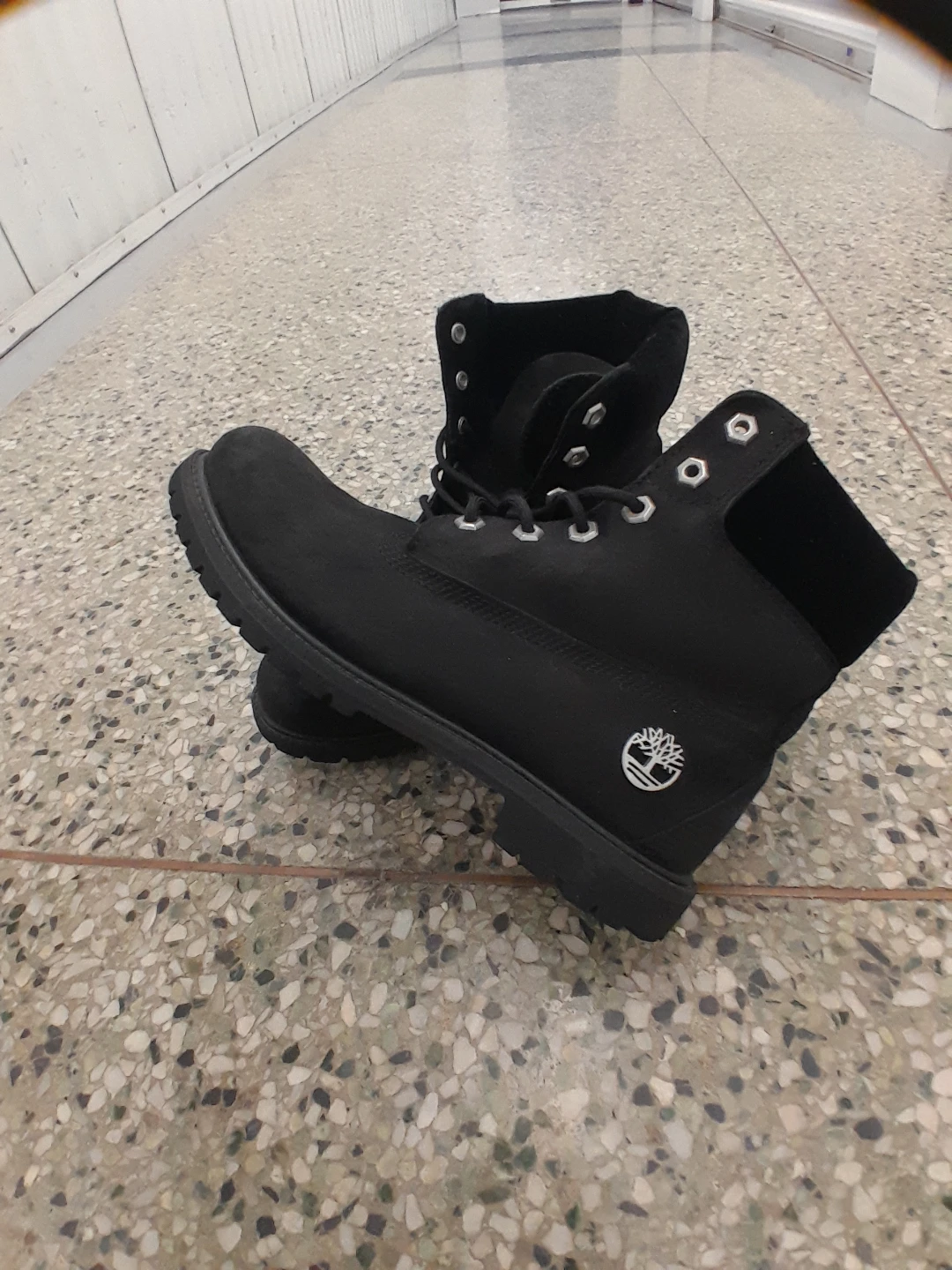 Timberland Black Lace-Up Boots Women's Size 8 - photo 3