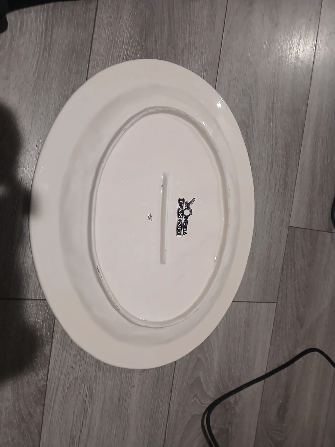 a Thanksgiving turkey Oneida Casino Cream White Serving Platter - photo 2