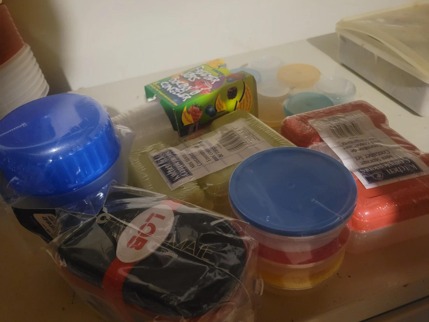 🏈 Assorted Food Storage Container Set - photo 2