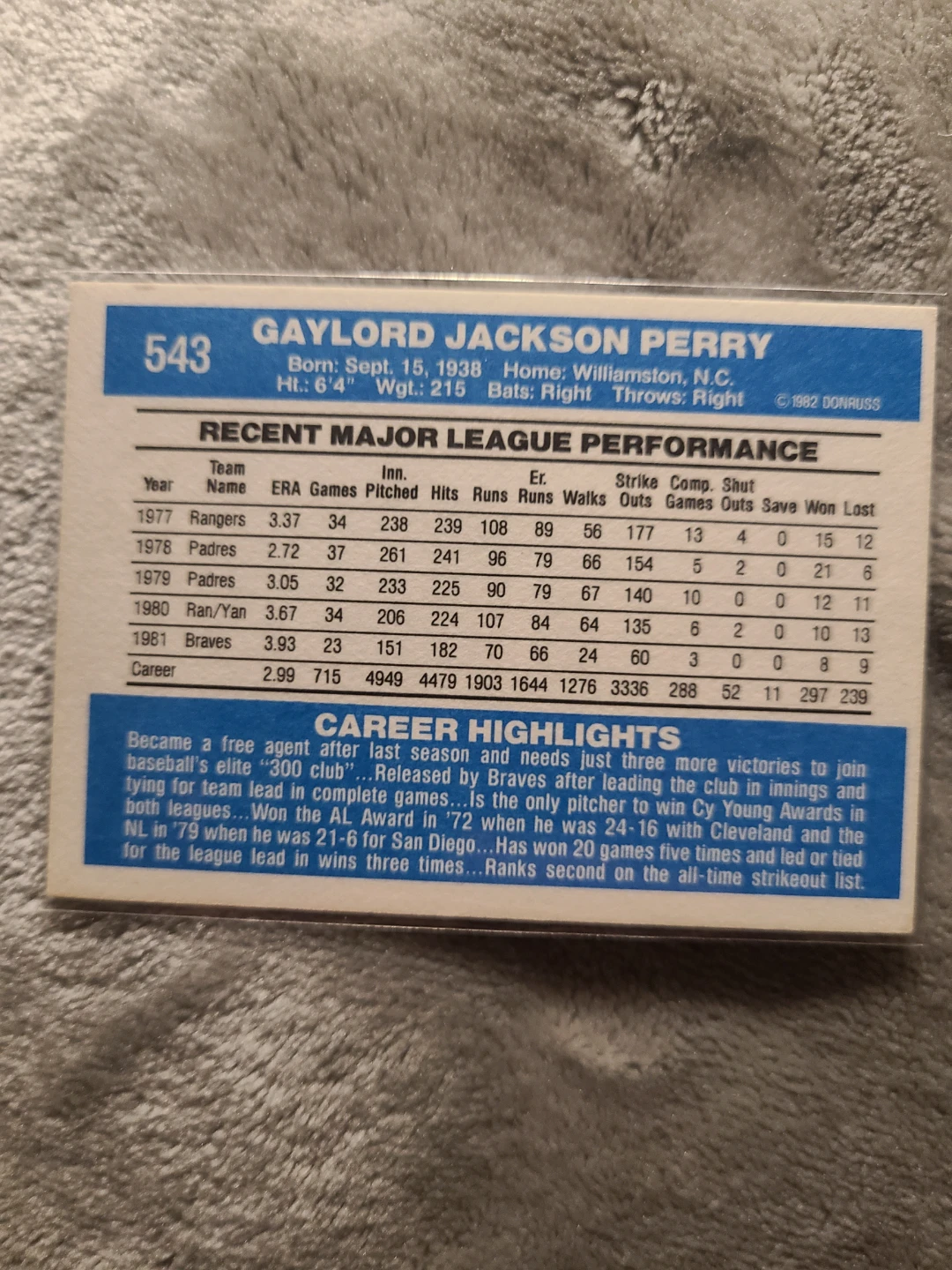 1982 Donruss Gaylord Perry Baseball Card #543 - photo 2