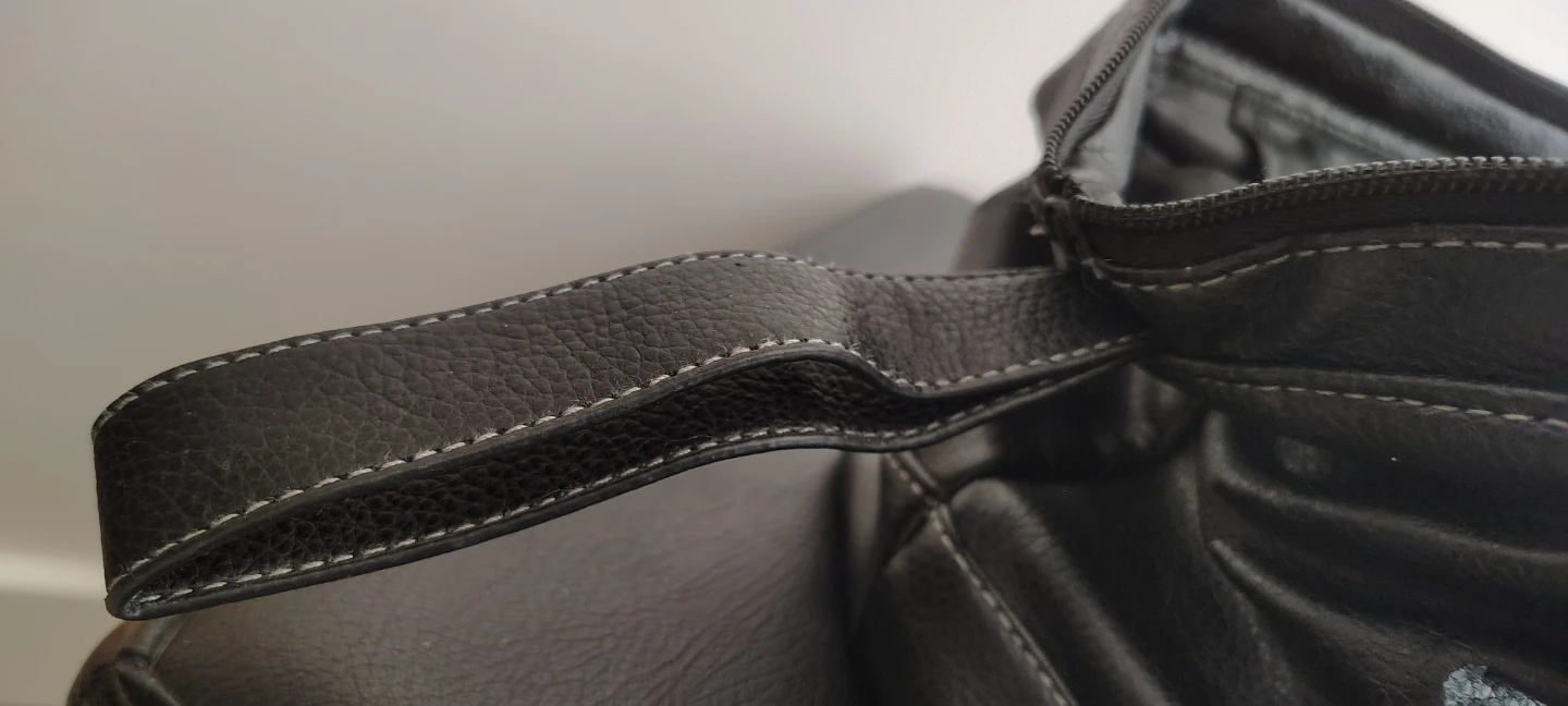 Tommy Hilfiger Black Toiletry Bag - photo 4