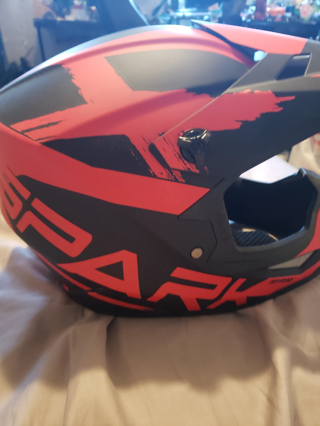 SPARK Vehicle User Helmet - Red/Black - photo 2